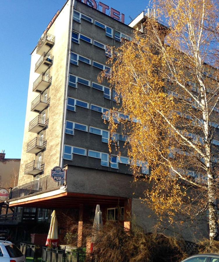 Gosciniec Raciborski Racibórz Exteriör bild